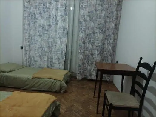 W Prl בית אירוח *